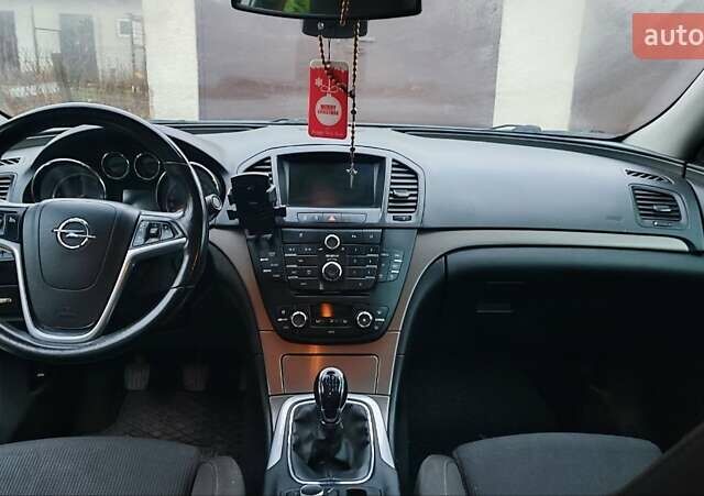 Серый Опель Инсигния, объемом двигателя 1.96 л и пробегом 313 тыс. км за 6700 $, фото 43 на Automoto.ua