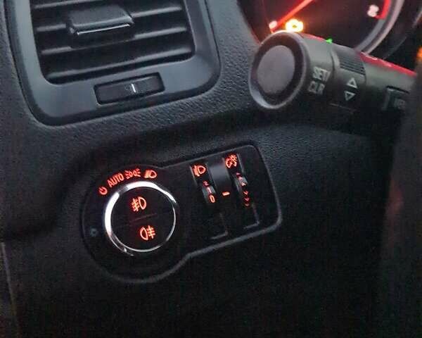 Сірий Опель Інсігнія, об'ємом двигуна 1.8 л та пробігом 245 тис. км за 5999 $, фото 16 на Automoto.ua