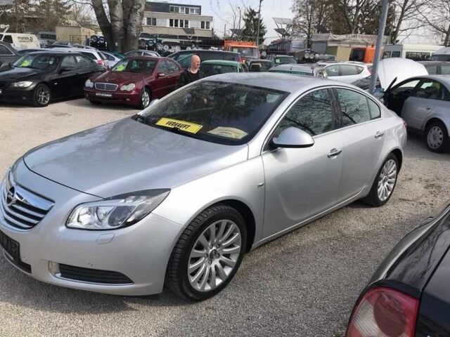 Серый Опель Инсигния, объемом двигателя 0 л и пробегом 89 тыс. км за 11445 $, фото 3 на Automoto.ua