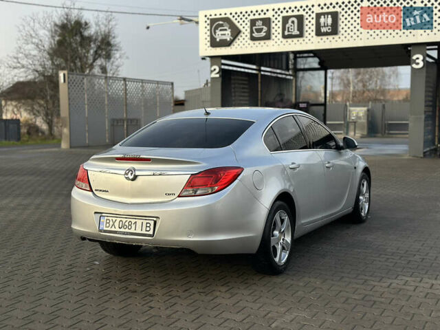 Серый Опель Инсигния, объемом двигателя 1.96 л и пробегом 296 тыс. км за 4750 $, фото 9 на Automoto.ua