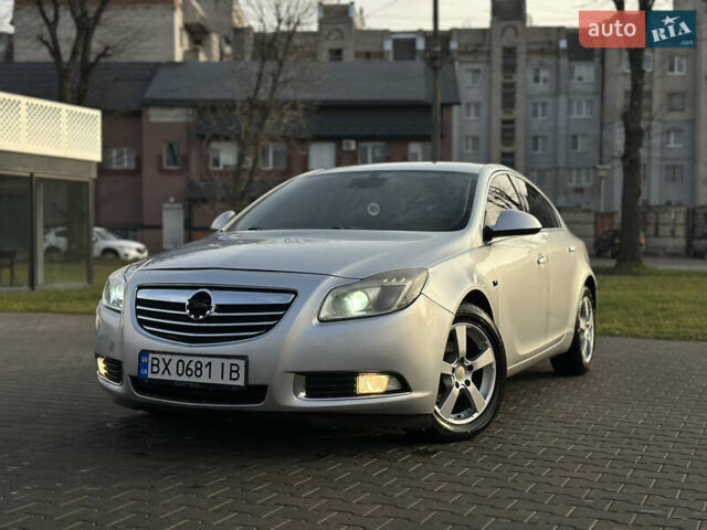 Серый Опель Инсигния, объемом двигателя 1.96 л и пробегом 296 тыс. км за 4750 $, фото 2 на Automoto.ua