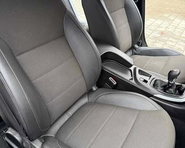 Серый Опель Инсигния, объемом двигателя 1.96 л и пробегом 277 тыс. км за 6500 $, фото 18 на Automoto.ua