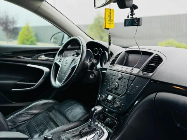 Опель Інсігнія 2009 у Чорткові на Automoto.ua Сірий Опель Інсігнія, об'ємом двигуна 2 л та пробігом 200 тис. км за 8800 $, фото 7 на Automoto.ua