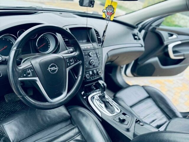 Опель Інсігнія 2009 у Чорткові на Automoto.ua Сірий Опель Інсігнія, об'ємом двигуна 2 л та пробігом 200 тис. км за 8800 $, фото 13 на Automoto.ua
