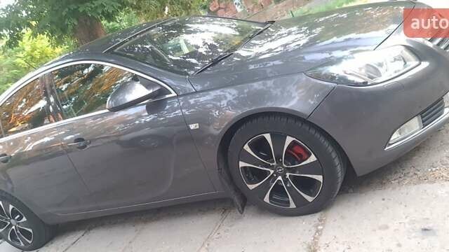 Серый Опель Инсигния, объемом двигателя 2 л и пробегом 221 тыс. км за 7700 $, фото 10 на Automoto.ua