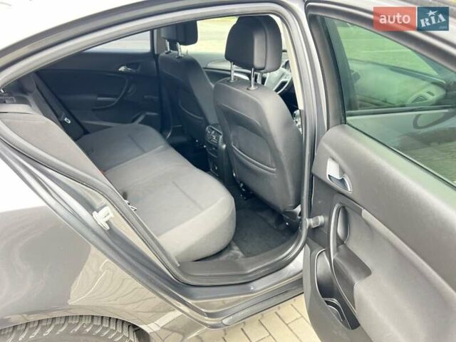 Опель Інсігнія 2009 у Ківерці на Automoto.ua Сірий Опель Інсігнія, об'ємом двигуна 1.6 л та пробігом 214 тис. км за 6700 $, фото 17 на Automoto.ua