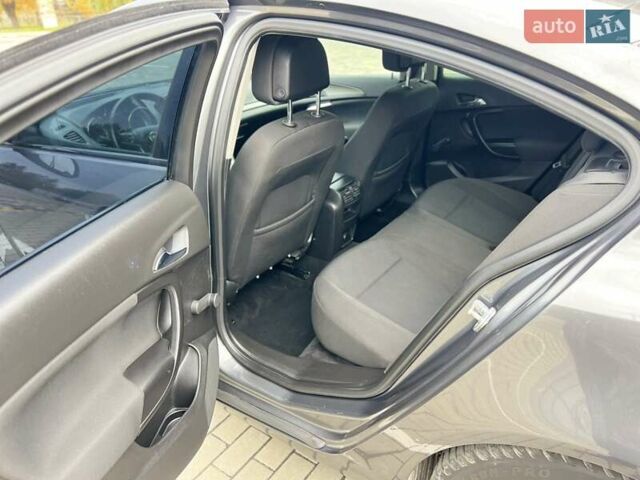 Опель Інсігнія 2009 у Ківерці на Automoto.ua Сірий Опель Інсігнія, об'ємом двигуна 1.6 л та пробігом 214 тис. км за 6700 $, фото 3 на Automoto.ua