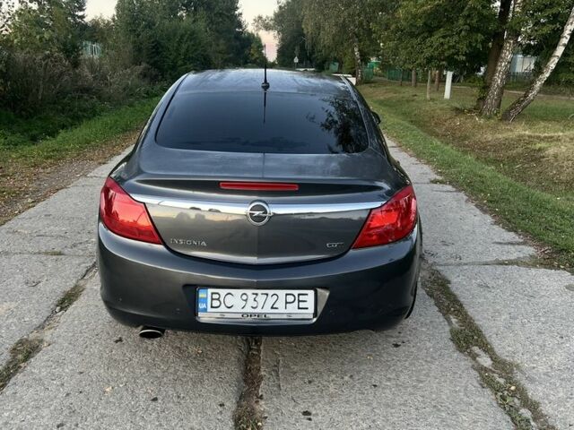 Серый Опель Инсигния, объемом двигателя 2 л и пробегом 290 тыс. км за 5800 $, фото 5 на Automoto.ua