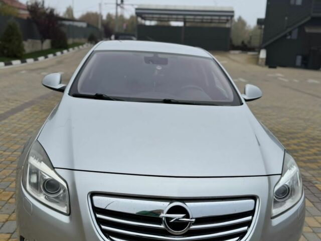 Опель Інсігнія 2009 у Чорткові на Automoto.ua Сірий Опель Інсігнія, об'ємом двигуна 2 л та пробігом 200 тис. км за 8800 $, фото 6 на Automoto.ua