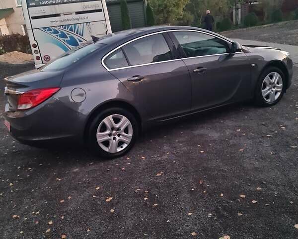 Серый Опель Инсигния, объемом двигателя 0 л и пробегом 245 тыс. км за 6950 $, фото 11 на Automoto.ua