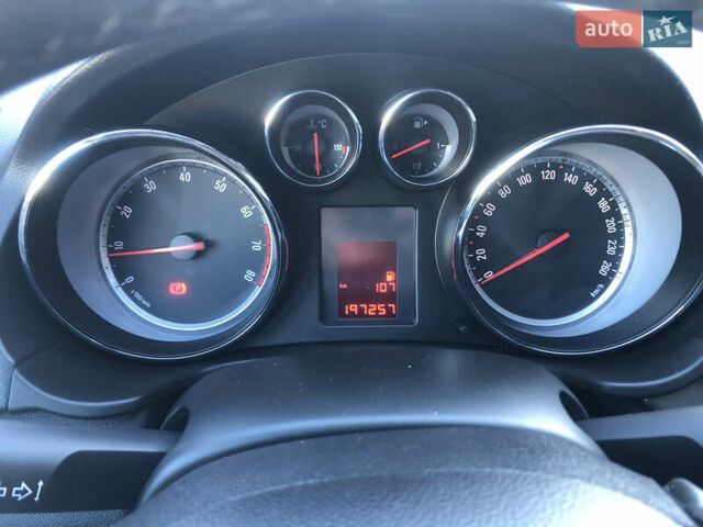 Серый Опель Инсигния, объемом двигателя 1.8 л и пробегом 197 тыс. км за 7700 $, фото 13 на Automoto.ua