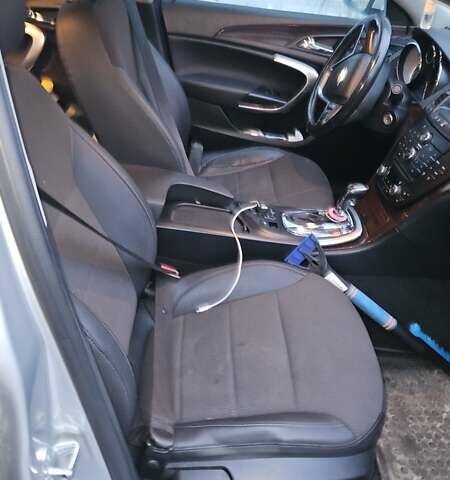 Сірий Опель Інсігнія, об'ємом двигуна 2 л та пробігом 233 тис. км за 7450 $, фото 4 на Automoto.ua