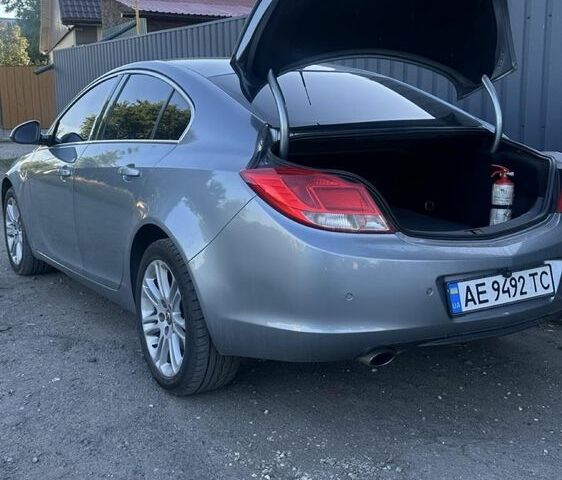 Сірий Опель Інсігнія, об'ємом двигуна 1.8 л та пробігом 154 тис. км за 7500 $, фото 6 на Automoto.ua
