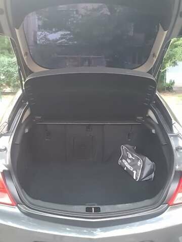 Серый Опель Инсигния, объемом двигателя 2 л и пробегом 221 тыс. км за 7700 $, фото 8 на Automoto.ua