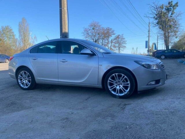 Серый Опель Инсигния, объемом двигателя 2 л и пробегом 22 тыс. км за 11800 $, фото 6 на Automoto.ua