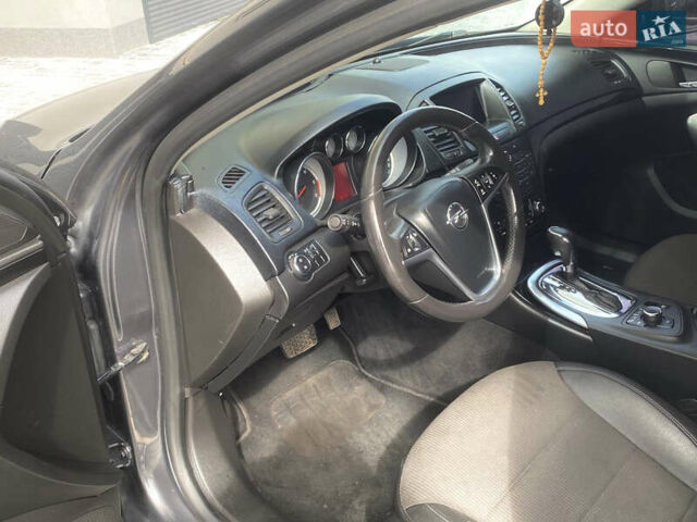 Опель Инсигния 2010 в Хмельницком на Automoto.ua Серый Опель Инсигния, объемом двигателя 1.96 л и пробегом 281 тыс. км за 6900 $, фото 3 на Automoto.ua