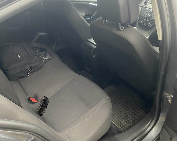 Сірий Опель Інсігнія, об'ємом двигуна 1.8 л та пробігом 213 тис. км за 9000 $, фото 4 на Automoto.ua