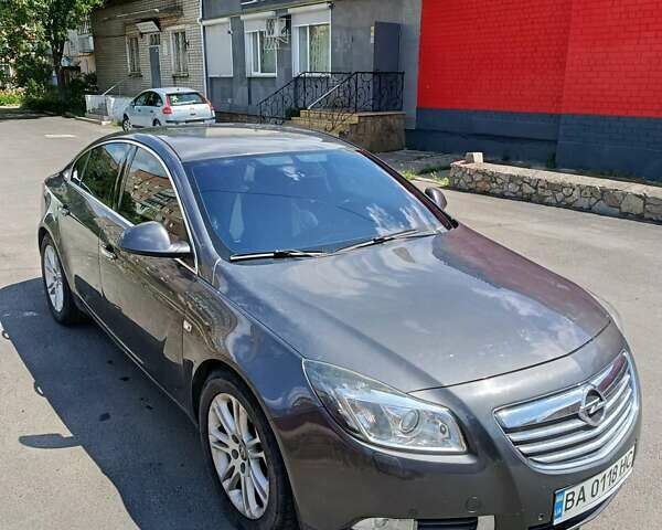 Сірий Опель Інсігнія, об'ємом двигуна 1.96 л та пробігом 175 тис. км за 8000 $, фото 1 на Automoto.ua