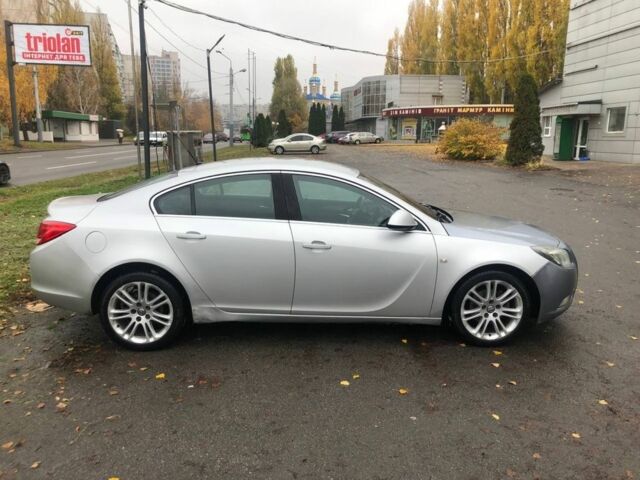 Серый Опель Инсигния, объемом двигателя 1.8 л и пробегом 317 тыс. км за 3600 $, фото 3 на Automoto.ua