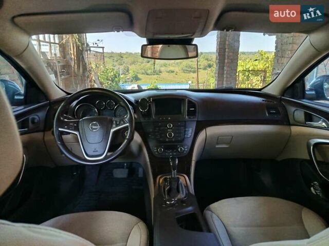 Сірий Опель Інсігнія, об'ємом двигуна 1.96 л та пробігом 175 тис. км за 8000 $, фото 17 на Automoto.ua