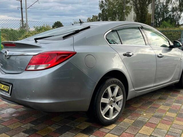 Серый Опель Инсигния, объемом двигателя 2 л и пробегом 217 тыс. км за 7900 $, фото 6 на Automoto.ua