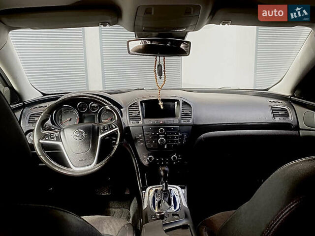 Опель Инсигния 2010 в Хмельницком на Automoto.ua Серый Опель Инсигния, объемом двигателя 1.96 л и пробегом 281 тыс. км за 6900 $, фото 4 на Automoto.ua