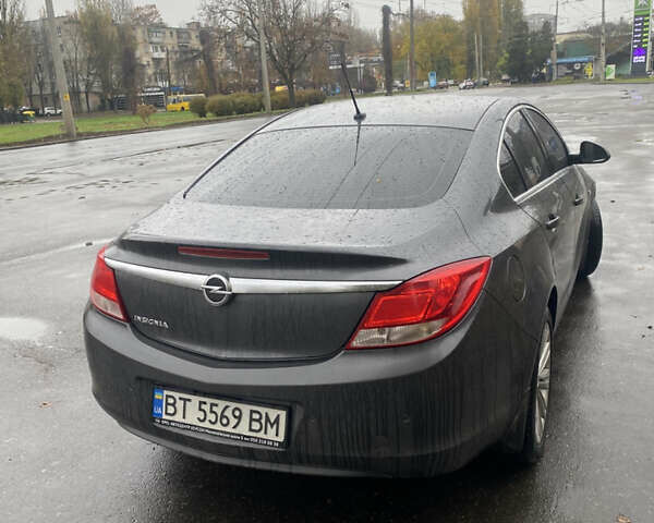 Сірий Опель Інсігнія, об'ємом двигуна 1.8 л та пробігом 213 тис. км за 9000 $, фото 2 на Automoto.ua