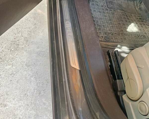 Сірий Опель Інсігнія, об'ємом двигуна 1.96 л та пробігом 175 тис. км за 8000 $, фото 11 на Automoto.ua
