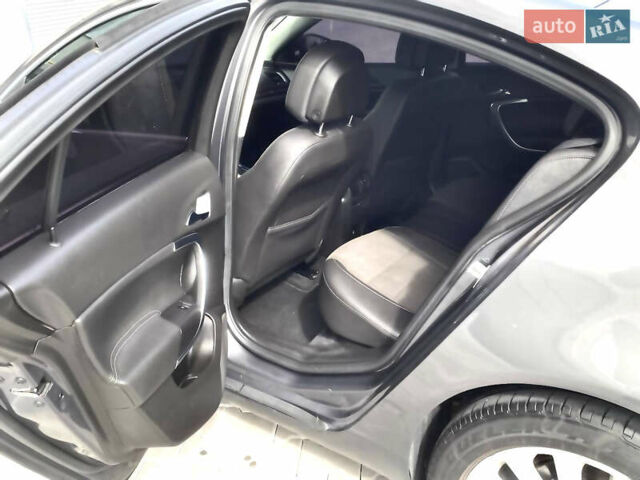 Опель Инсигния 2010 в Хмельницком на Automoto.ua Серый Опель Инсигния, объемом двигателя 1.96 л и пробегом 281 тыс. км за 6900 $, фото 6 на Automoto.ua
