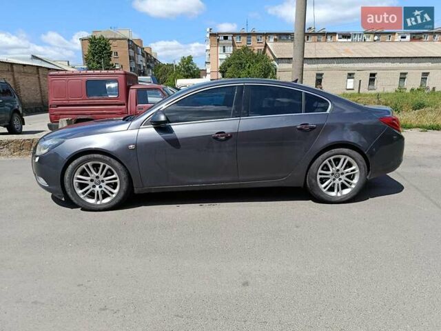 Сірий Опель Інсігнія, об'ємом двигуна 1.96 л та пробігом 175 тис. км за 8000 $, фото 2 на Automoto.ua