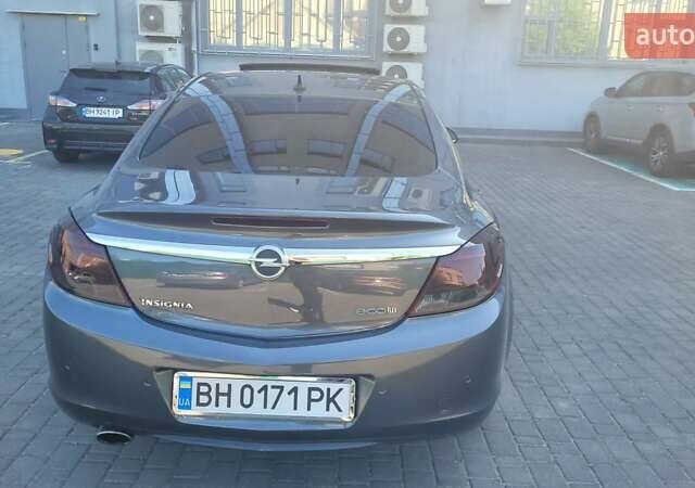 Сірий Опель Інсігнія, об'ємом двигуна 2 л та пробігом 255 тис. км за 6700 $, фото 4 на Automoto.ua