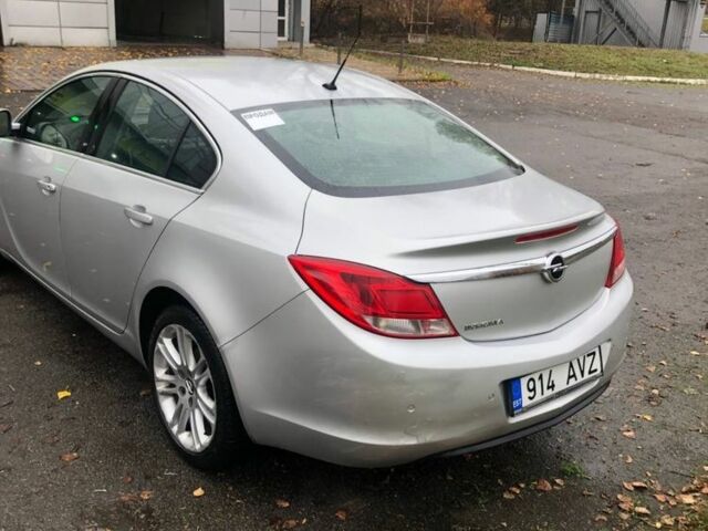 Серый Опель Инсигния, объемом двигателя 1.8 л и пробегом 317 тыс. км за 3600 $, фото 2 на Automoto.ua