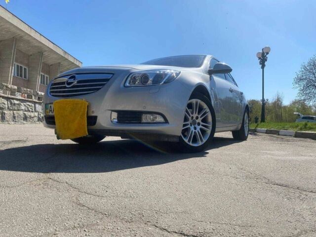 Серый Опель Инсигния, объемом двигателя 2 л и пробегом 22 тыс. км за 11800 $, фото 9 на Automoto.ua