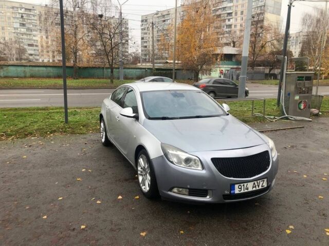 Серый Опель Инсигния, объемом двигателя 1.8 л и пробегом 317 тыс. км за 3600 $, фото 1 на Automoto.ua