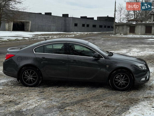 Сірий Опель Інсігнія, об'ємом двигуна 2 л та пробігом 90 тис. км за 10300 $, фото 6 на Automoto.ua