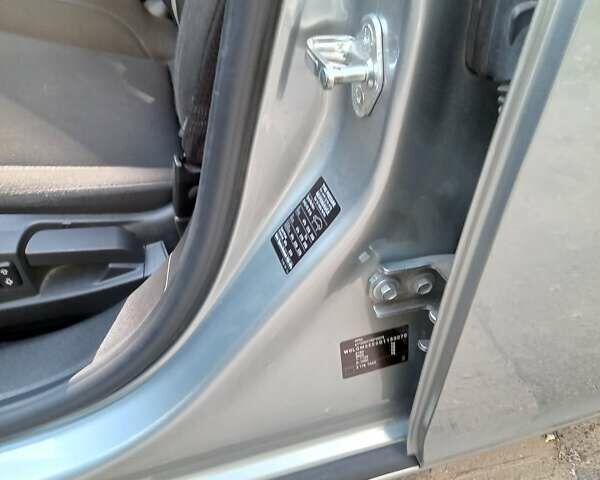 Сірий Опель Інсігнія, об'ємом двигуна 2 л та пробігом 120 тис. км за 8400 $, фото 16 на Automoto.ua