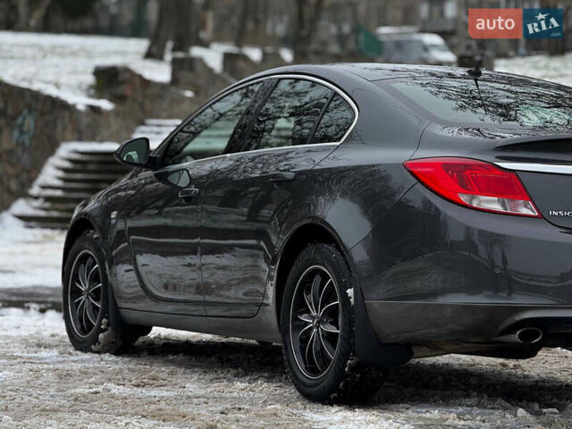 Сірий Опель Інсігнія, об'ємом двигуна 2 л та пробігом 90 тис. км за 10300 $, фото 3 на Automoto.ua