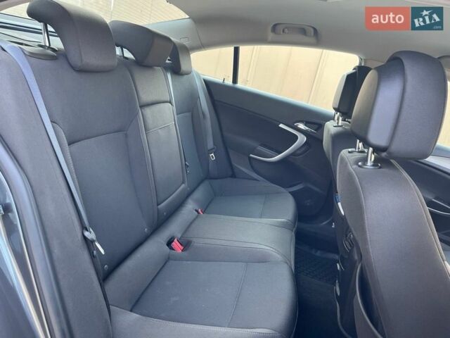 Серый Опель Инсигния, объемом двигателя 2 л и пробегом 90 тыс. км за 10400 $, фото 12 на Automoto.ua