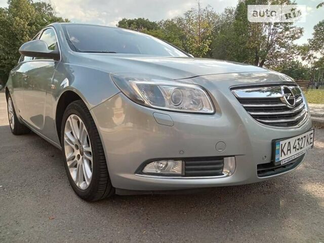 Сірий Опель Інсігнія, об'ємом двигуна 2 л та пробігом 120 тис. км за 8400 $, фото 2 на Automoto.ua