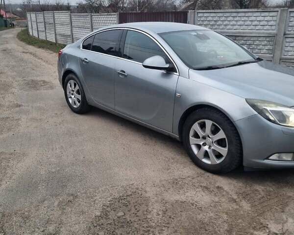 Серый Опель Инсигния, объемом двигателя 1.96 л и пробегом 300 тыс. км за 8000 $, фото 5 на Automoto.ua