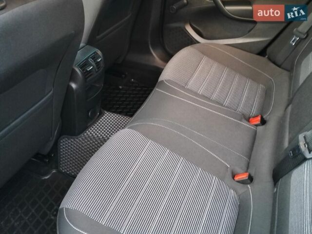 Серый Опель Инсигния, объемом двигателя 1.8 л и пробегом 152 тыс. км за 8700 $, фото 7 на Automoto.ua