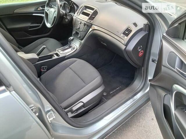 Сірий Опель Інсігнія, об'ємом двигуна 2 л та пробігом 120 тис. км за 8400 $, фото 9 на Automoto.ua