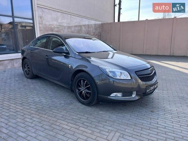 Серый Опель Инсигния, объемом двигателя 2 л и пробегом 90 тыс. км за 10400 $, фото 2 на Automoto.ua