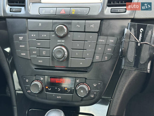 Серый Опель Инсигния, объемом двигателя 2 л и пробегом 114 тыс. км за 9700 $, фото 30 на Automoto.ua