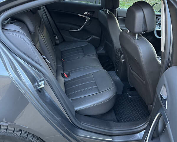 Опель Инсигния 2012 в Львове на Automoto.ua Серый Опель Инсигния, объемом двигателя 1.96 л и пробегом 155 тыс. км за 10299 $, фото 17 на Automoto.ua