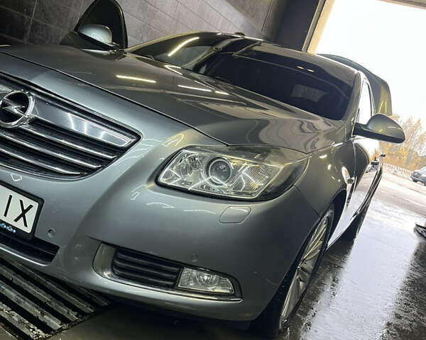 Опель Инсигния 2012 в Ровно на Automoto.ua Серый Опель Инсигния, объемом двигателя 2 л и пробегом 209 тыс. км за 9000 $, фото 2 на Automoto.ua