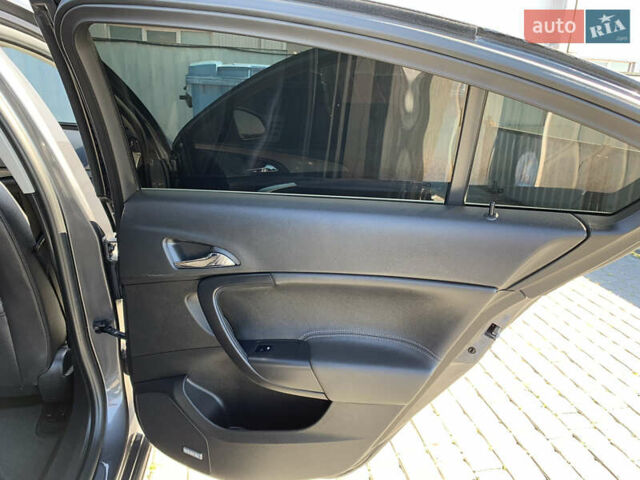 Серый Опель Инсигния, объемом двигателя 2 л и пробегом 318 тыс. км за 8200 $, фото 13 на Automoto.ua