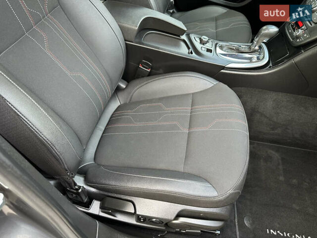 Серый Опель Инсигния, объемом двигателя 2 л и пробегом 114 тыс. км за 9700 $, фото 32 на Automoto.ua