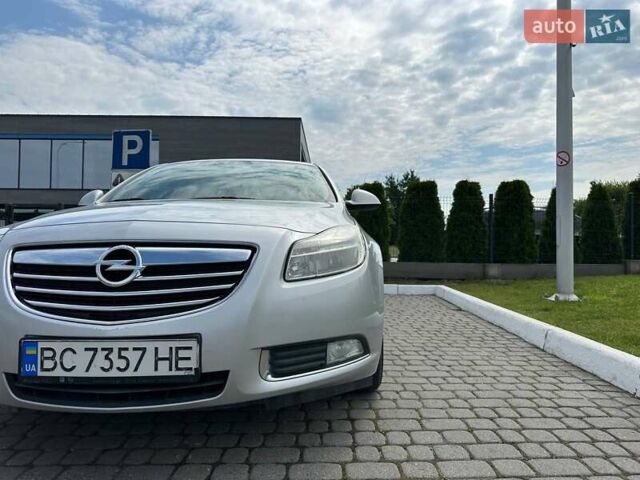 Опель Инсигния 2012 в Львове на Automoto.ua Серый Опель Инсигния, объемом двигателя 1.96 л и пробегом 246 тыс. км за 7600 $, фото 5 на Automoto.ua