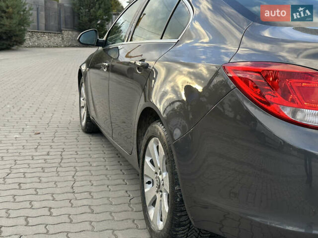 Серый Опель Инсигния, объемом двигателя 2 л и пробегом 114 тыс. км за 9700 $, фото 7 на Automoto.ua